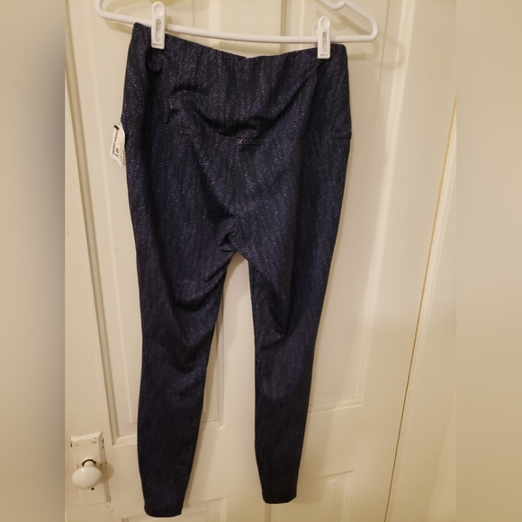 Parallel Collection Athletic Compression  Leggings - Picture 2 of 5